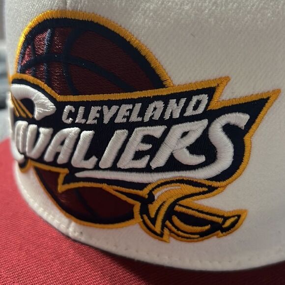 🔥🏀 CLEVELAND CAVALIERS NBA Mitchell & Ness Snapback Hat - NEW never Worn 🏀🔥 - Picture 9 of 9